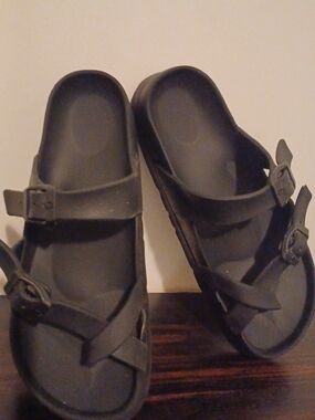 Womens Black Adjustable Strap Sandals